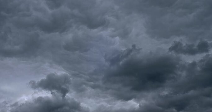 59.94p Time-lapse Grey Clouds. Dramatic Overcast Cloudy Sky. 4K 60 fps 10-bit