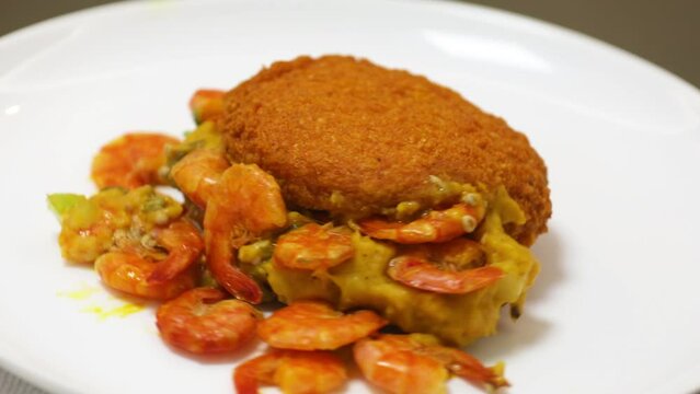Traditional Brazilian acaraj&eacute;, food of African origin based on vatap&aacute;, caruru and dry shrimp 