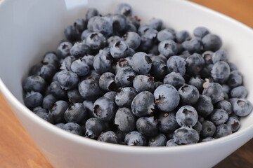 arándanos en un tazón 