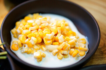 콘 샐러드 한접시