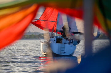 Spinnaker segeln bei sehr wenig Wind