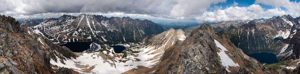 Mountain landscape, mountain tourism.	