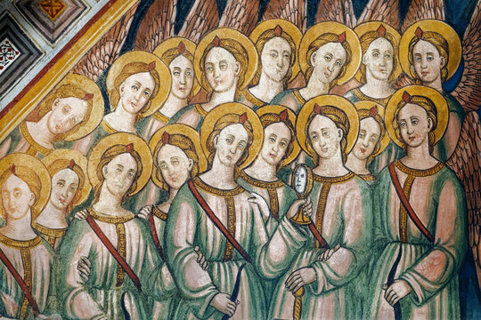 Fresco of an angel choir. Fresque d'une chorale d'anges. Italie