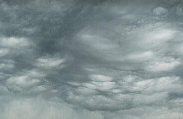 Asperitas clouds, a cloud formation featuring undulating waves