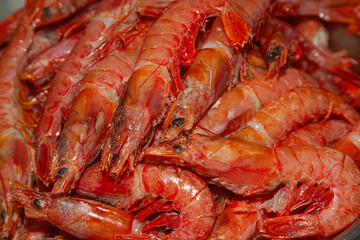 Lots of large boiled sea shrimps.