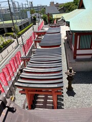 Anamori Inari Shrine (Ota Ward, Tokyo) chairs on the beach