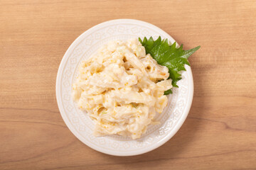 イカといぶりがっこのクリームチーズ和え