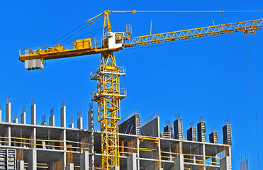 Crane and highrise construction