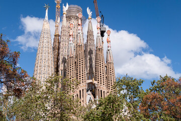 Fototapeta premium Barcelona, Spain, 03.30.2024: view of the famous Sagrada Familia.