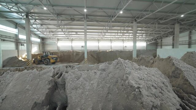 Warehouse of bulk materials