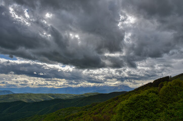 Naklejka premium Sunny weather with beautiful and clear clouds in the sky. Visibility at a distance of several tens of kilometers.
