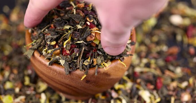 dry green tea with calendula flowers, goji berries, apple slices, high-quality green tea with additives for taste and smell