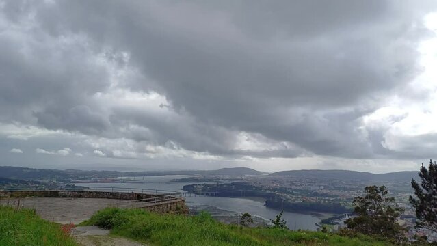 A Peak of R&iacute;a de Ferrol