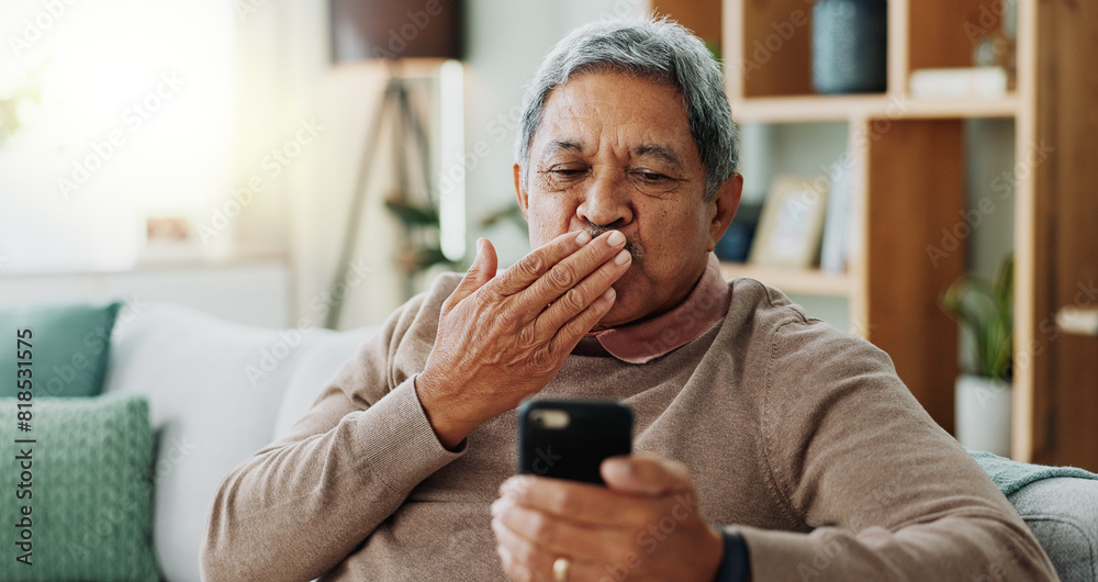 Poster Senior man, video call and air kiss with phone on on sofa with online conversation and virtual in home. Connection, talking and happy old person on couch with smartphone for mobile app or discussion