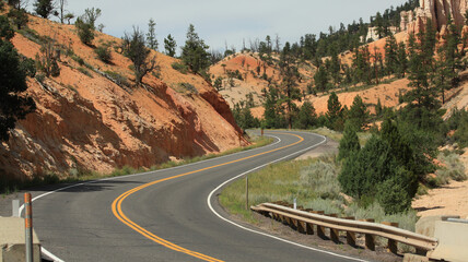 A winding desert road between Zion and Bryce national parks