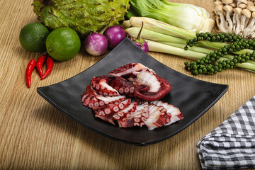 Jamanese cuisine - sashimi with octopus