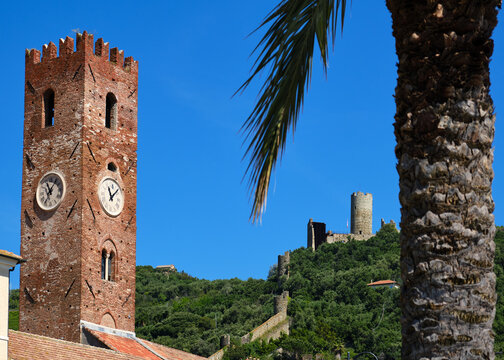 Foto scattata nel centro storico di Noli (SV).