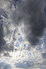 Obraz premium cloudy weather sky with clouds of white and gray