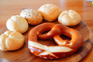 パン屋さんで購入したドイツパン