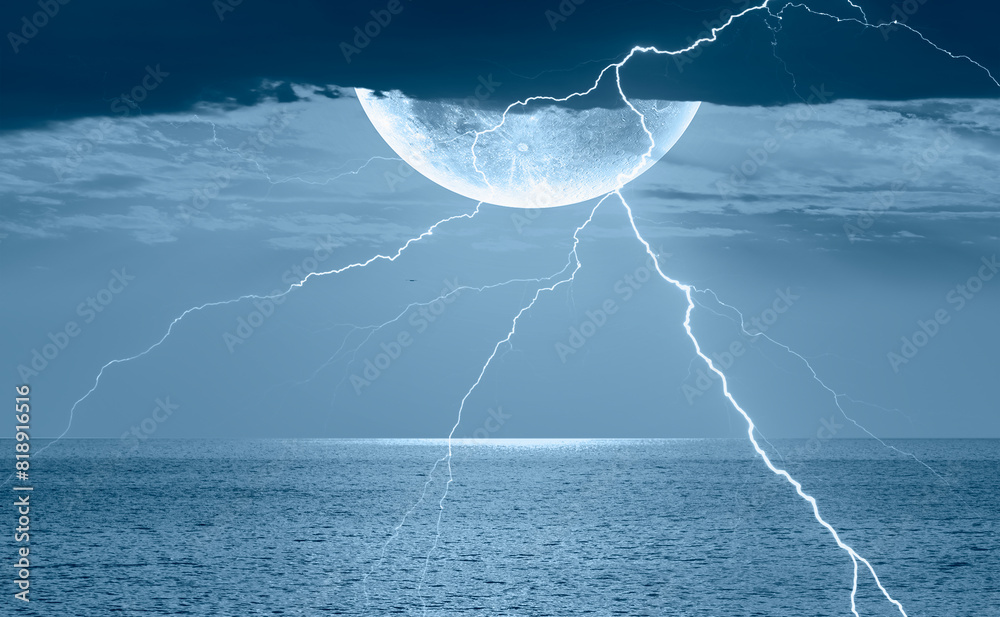 Poster night sky with full moon and lightning in the clouds on the fore ground calm sea wave