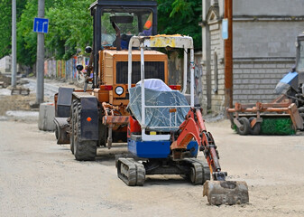 Mini excavating machine