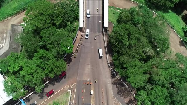 Videos feitos com drone da fronteira do Brasil com o Paraguai, as imagens mostram a Ponte da Amizade e A ciudad del este ou CIDADE DE LESTE e tamb&eacute;m a aduana da receita federal