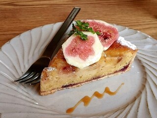 ジューシーなイチジクのタルト