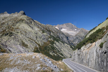 Grimsel mountain pass by R&auml;terichsbodensee (R&auml;terichsboden Lake) and the Swiss Alps, Switzerland
