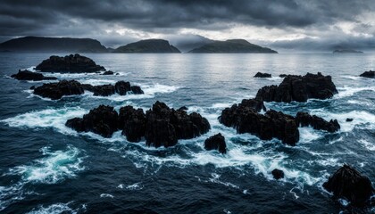 Obraz premium Foto einer cinematisch irischen Steilküste mit Ozean