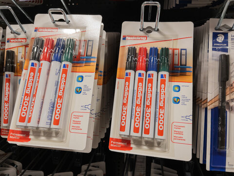 Whiteboard Markers Packaged for Sale