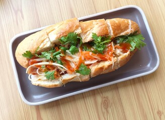 sandwich with salmon