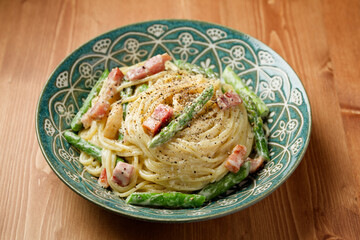 アスパラとベーコンのクリームパスタ