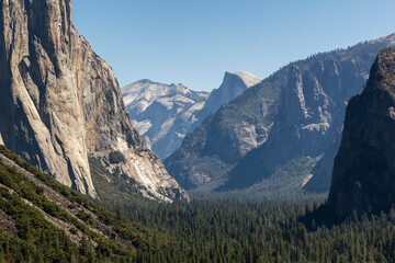 the unique and famous tunnel view at Yosemite national park at a clear and sunny day, california