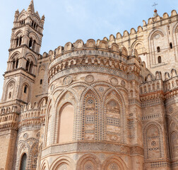 Fototapeta premium The Primatial Metropolitan Cathedral Basilica of the Holy Virgin Mary of the Assumption, known as the Cathedral of Palermo, Sicily, Italy