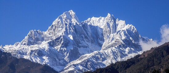 Naklejka premium Snow mountain landscape on sunny day