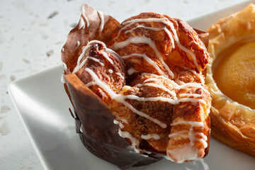 A view of a cinnamon roll monkey bread pastry.