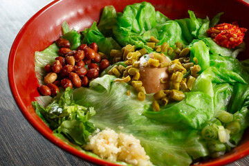 A closeup view of a bowl of vegetarian rice noodles.