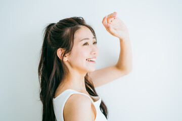 若い女性の美容イメージ	