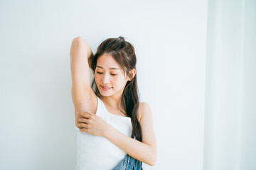 若い日本人女性の美容イメージ