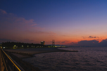 The beautiful light of the setting sun gently wraps the entire area【Rinku Park】