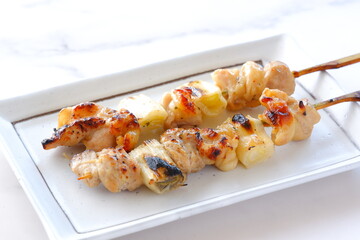 焼き鳥の塩（ネギマ）
