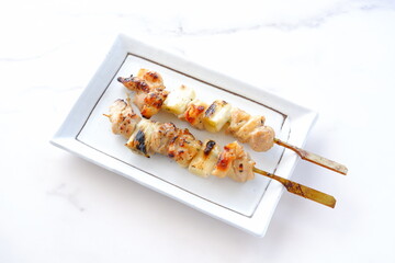 焼き鳥の塩（ネギマ）
