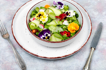 Salad of vegetables and flowers, detox.