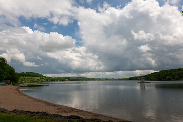 clouds over the river, La Liez