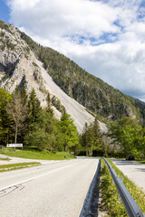 road to the mountains