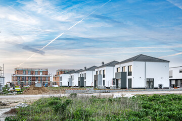 Einfamilienh&auml;user im Neubaugebiet