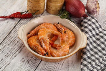 Gurmet king prawn in the bowl