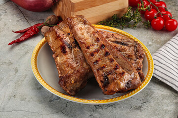 Grilled pork ribs with spices