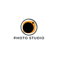 ILLUSTRATION PHOTOGRAPHY ABSTRACT CAMERA LENS SIMPLE LOGO ICON BLACK ORANGE COLOR TEMPLATE DESIGN ELEMENT VECTOR. GOOD FOR PHOTO STUDIO, APPS