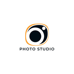 ILLUSTRATION PHOTOGRAPHY ABSTRACT CAMERA LENS SIMPLE LOGO ICON BLACK ORANGE COLOR TEMPLATE DESIGN ELEMENT VECTOR. GOOD FOR PHOTO STUDIO, APPS